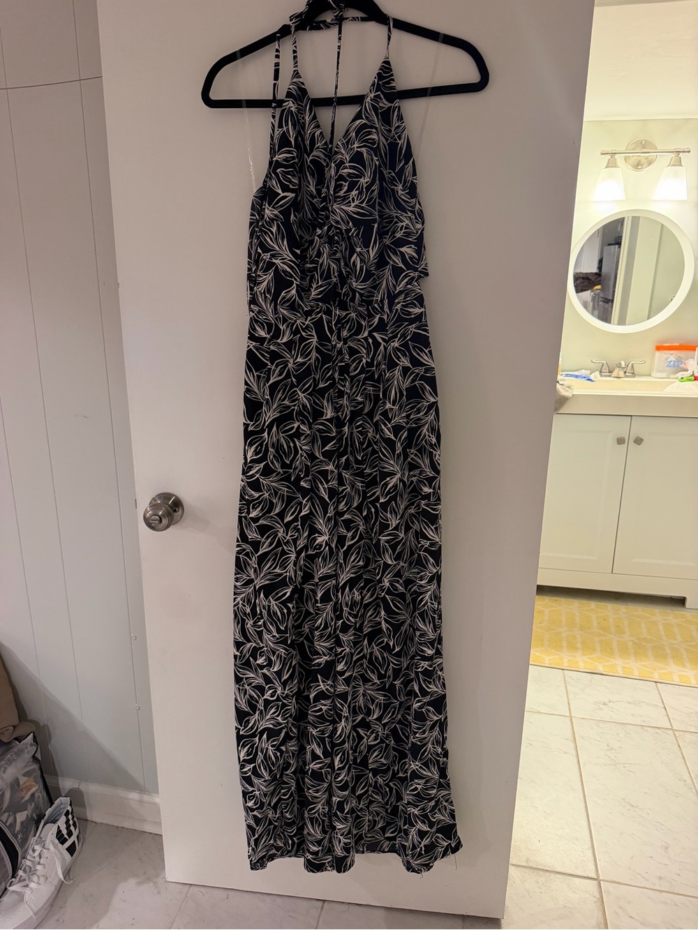 Fashion Nova Black & White Leaf Halter Maxi Jumpsuit